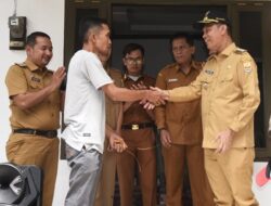 Wako Genius Umar Serahkan Rumah Swadaya di Desa Kampuang Gadang