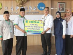 Baznas Muba Serahkan Bantuan Peduli Penderita TBC, Warga tidak Mampu Terima Rp10 juta