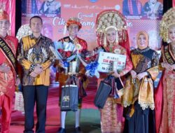 M.Topit dan Lidiya Wahyuni Sandang Duta Wisata Cuca Kota Pariaman 2023