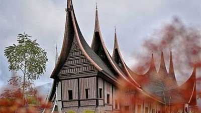 Rumah adat Minangkabau