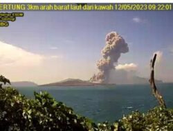 Gunung Anak Krakatau Erupsi, Lontarkan Abu Setinggi 2.500 Meter
