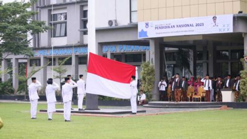 Upacara Hardiknas
