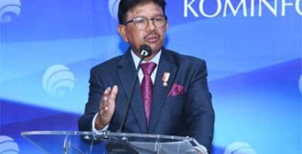 Tersangka Korupsi, Presiden Jokowi Pecat Johnny G Plate sebagai Menteri Kominfo