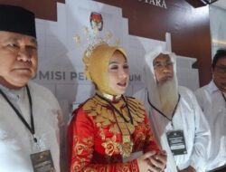 Tampil Pakai Baju Adat Bolmong, Perempuan Ini Daftar Calon DPD RI