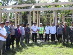 Pj Bupati Mentawai Perintahkan SD 06 Madobag Harus Selesai Tahun Ini Agar Murid Bisa Kembali Sekolah