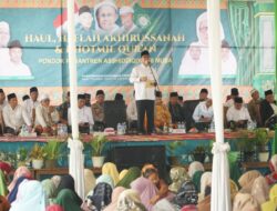 Ratusan Santri Ponpes Asshiddiqiyah VIII Sambut Kedatangan Pj. Bupati Apriyadi