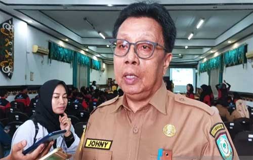 Kepala Dinas Tenaga Kerja dan Transmigrasi Kotawaringin Timur, Johny Tangkere