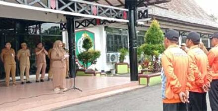 Wabup Kotim Lepas Kontingen Penas KTNA ke Sumbar, Ini Harapan Irawati