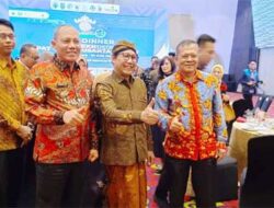 Wakil Bupati Pasaman Terima Penghargaan dari Kementerian Desa