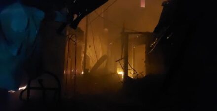 Kebakaran Mengamuk di Jalan Duri Utara Jakarta Barat: Diduga Akibat Korsleting Listrik, Dua Orang Terluka