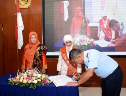 Rina Oki Yanuar Resmi Emban Tugas Sebagai Ibu Asuh Wara Koharmatau