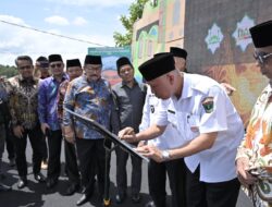 Gubernur Mahyeldi Puji Kepedulian Masyarakat Terhadap Kemajuan Sektor Pendidikan di Sumbar.