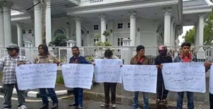 Wartawan Bukittinggi berunjuk rasa