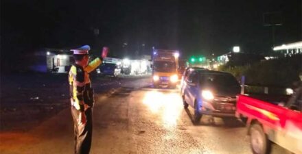 Kemacetan Parah di Jalinsum Sibisir Sijunjung Akibat Jalan Buka Tutup yang Rusak, Kontraktor Diminta Bertindak