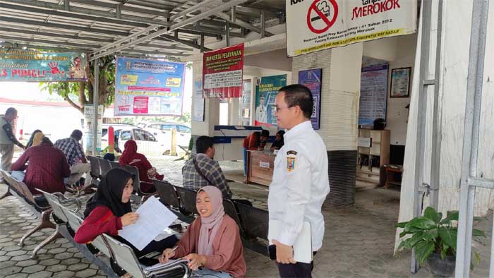 Sekda Way Kanan melakukan pemantauan pelayanan publik