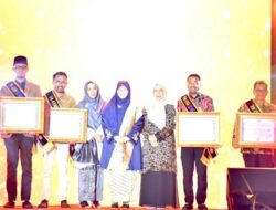 Ketua TP-PKK Agam Terima Penghargaan Bunda Pengayom Genre 2023