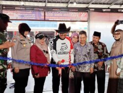 Mardison Mahyuddin Resmikan Kantor Sianok Travel Cabang Pariaman