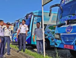 Kepala Dishub Kota Pariaman Pastikan Kelaikan Bus Sekolah Layani Antar Jemput Siswa