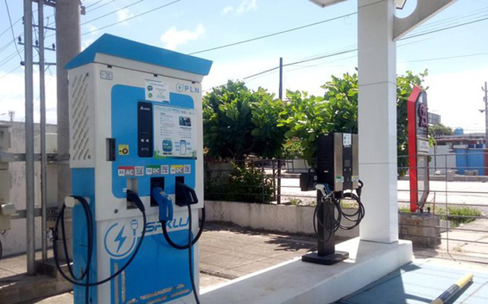 Pengisian Kendaraan Listrik