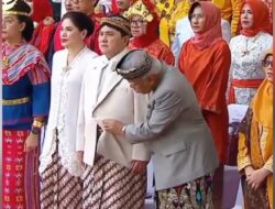 Upacara Hari Kemerdekaan ke-78: Menteri Basuki Hadimuljono Iseng di Tengah Meriahnya Acara