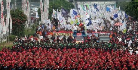 Buruh Minta Kenaikan Upah 15% di 2024.