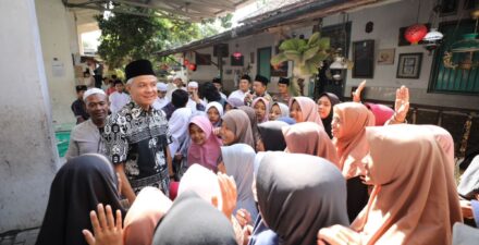 Pujian atas Kepemimpinan Ganjar Pranowo di Jawa Tengah Dari Pengasuh Ponpes Kauman Lasem