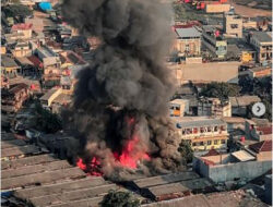 Pasar Kambing di Tanah Abang, Jakarta Pusat Dilanda Kebakaran Hebat