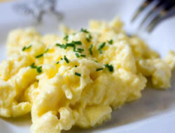 Mitos Telur dan Kolesterol: Benarkah Konsumsi Telur Tinggi Kolesterol?