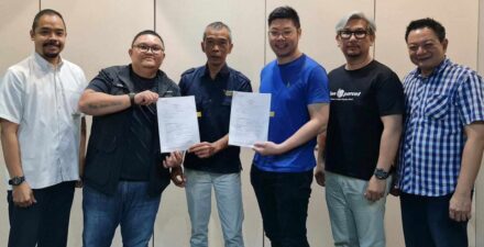 PT PIL dengan PT Lion Express saat tandatangani MoU kerja sama. (Dok. Istimewa)