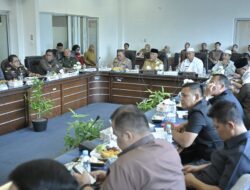 Gubernur Mahyeldi Pimpin Rapat di Pasbar, Cari Titik Terang Soal Penolakan PSN dan Pastikan Masyarakat Aman