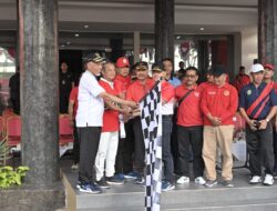 Wujudkan Kebersamaan dalam HUT RI ke-78, Ratusan ASN Pemprov Sumbar Jadi Peserta Jalan Sehat
