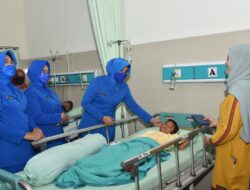 Wujud Kepedulian Terhadap Anggota, Ketua Daerah Jalasenastri Armada II Laksanakan Kunjungan sosial