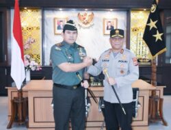 Kunjungan Perdana ke Polda Maluku, Pangdam Perkuat Sinergitas TNI-Polri 