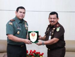 Pangdam Pattimura Sowan ke Kajati dan Tokoh Agama