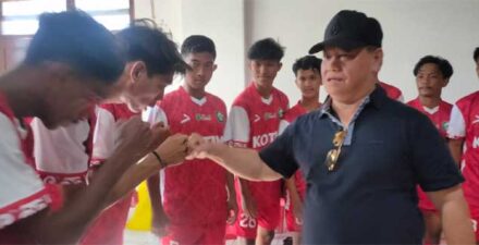 Bupati Kotim Janjikan Bonus Besar pada Atlet Sepakbola Bila Meraih Emas Porprov Kalteng XII