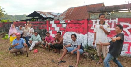 Peringati HUT RI ke-78 di lingkungan warga RK 03 Pandakian tanamkan nilai-nilai perjuangan pahlawan terdahulu merebut kemerdekaan untuk generasi muda