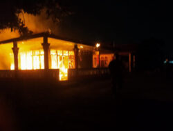 Kebakaran Melanda Rumah Tukang Perabot di Padang