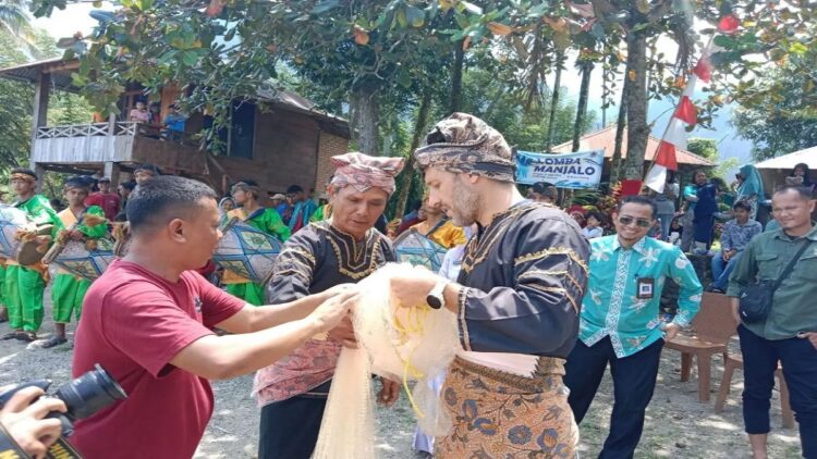 Tradisional