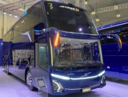 PO Gunung Harta Transport Solutions Rilis Bus Double Decker Berwarna Biru
