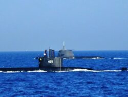 KRI SHN-366 dan KRI ALG-405 Laksanakan Passex dan Waspam terhadap HMAS Waller-75