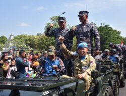 Koarmada II Turut Ramaikan Kirab Kota Peringat HUT Ke-78 TNI AL