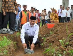 Peletakan Batu Pertama SMK Kesehatan Akabiluru, Gubernur Mahyeldi Minta Kualitas Lulusan Kejuruan Terus Dipacu