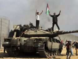 Pejuang Hamas Terus Membombardir Israel, Lebih dari 600 Warga Tewas