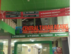 Pedagang Pasar Tanah Abang Harap Harga Barang Online Sama dengan Offline