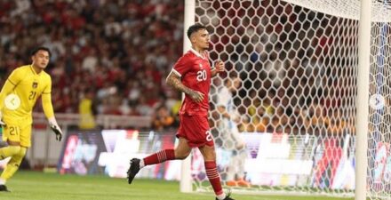 Shayne Pattynama saat berseragam Timnas Indonesia.