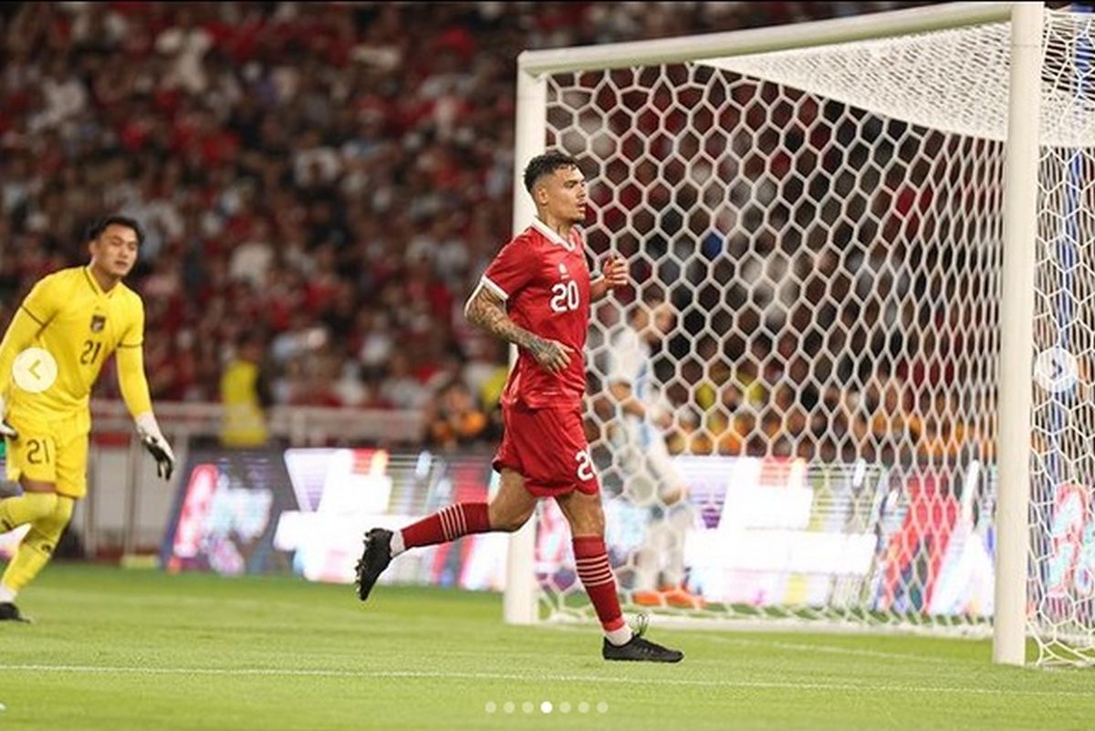 Shayne Pattynama saat berseragam Timnas Indonesia.