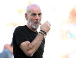 Stefano Pioli Puji Strategi Transfer AC Milan yang Mengejar Inter Milan di Puncak Klasemen Serie A