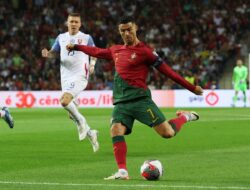 Cristiano Ronaldo Cetak Dua Rekor dalam Kemenangan Portugal atas Slovakia
