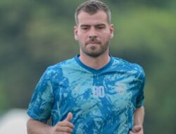 Wiljan Pluim, Meski Berusia 34 Tahun, Tetap Menyala di Borneo FC