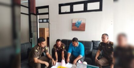 Kejaksaan Eksekusi Mantan Kepala Jorong Terpidana Korupsi Pengadaan Tanah Jalan Tol Padang-Pekanbaru